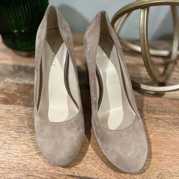 Nine West block heel pumps 6M - Picture 3 of 3